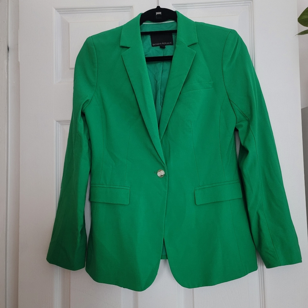 Green blaser